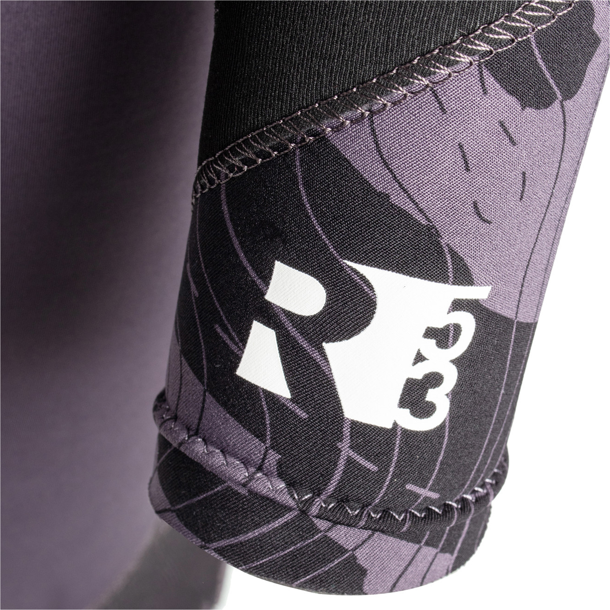 2025 Gul Junior Response 5/3mm Back Zip Wetsuit RE1218-C1 - Charcoal / Contour Camo